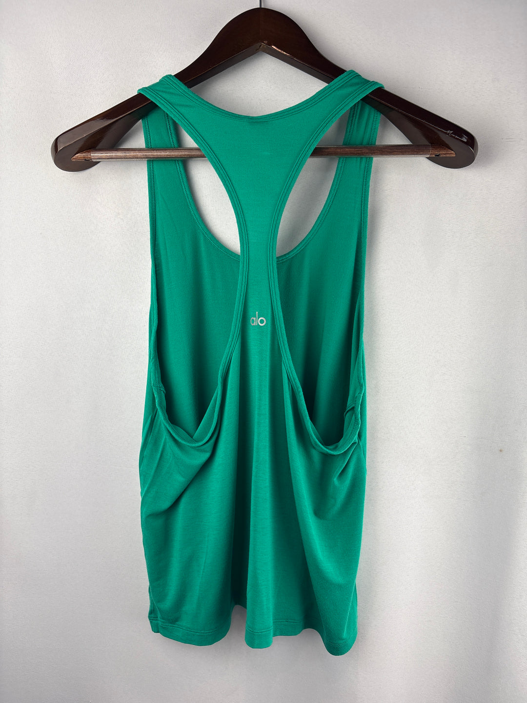 Women’s alo Medium Green Racerback Sports Tank
