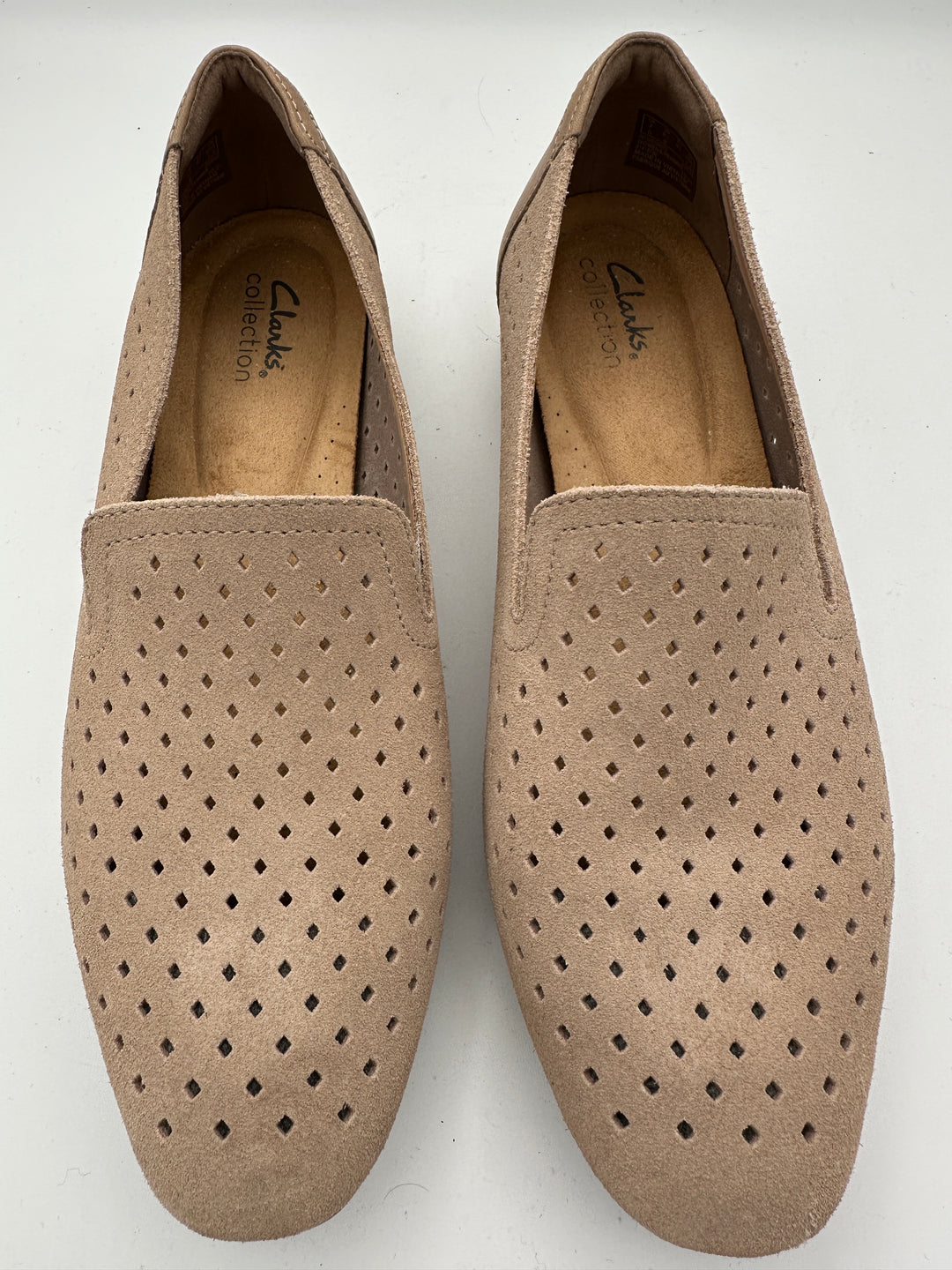 Women’s Clark’s Microsuede Low Heel Flats Size 9.5