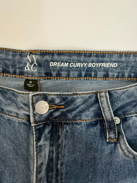 NY&amp;C Dream Curvy Boyfriend Jeans Distressed Flag Detail Sz16 / 36