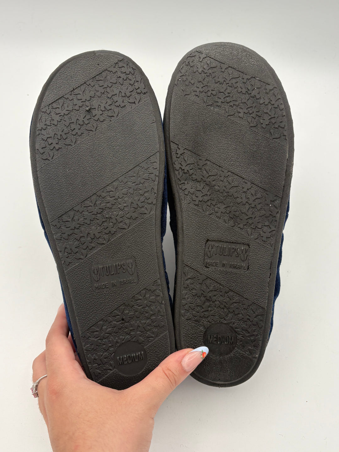 Women’s Sabra Negev Size 8 Royal Blue Velvet Slippers