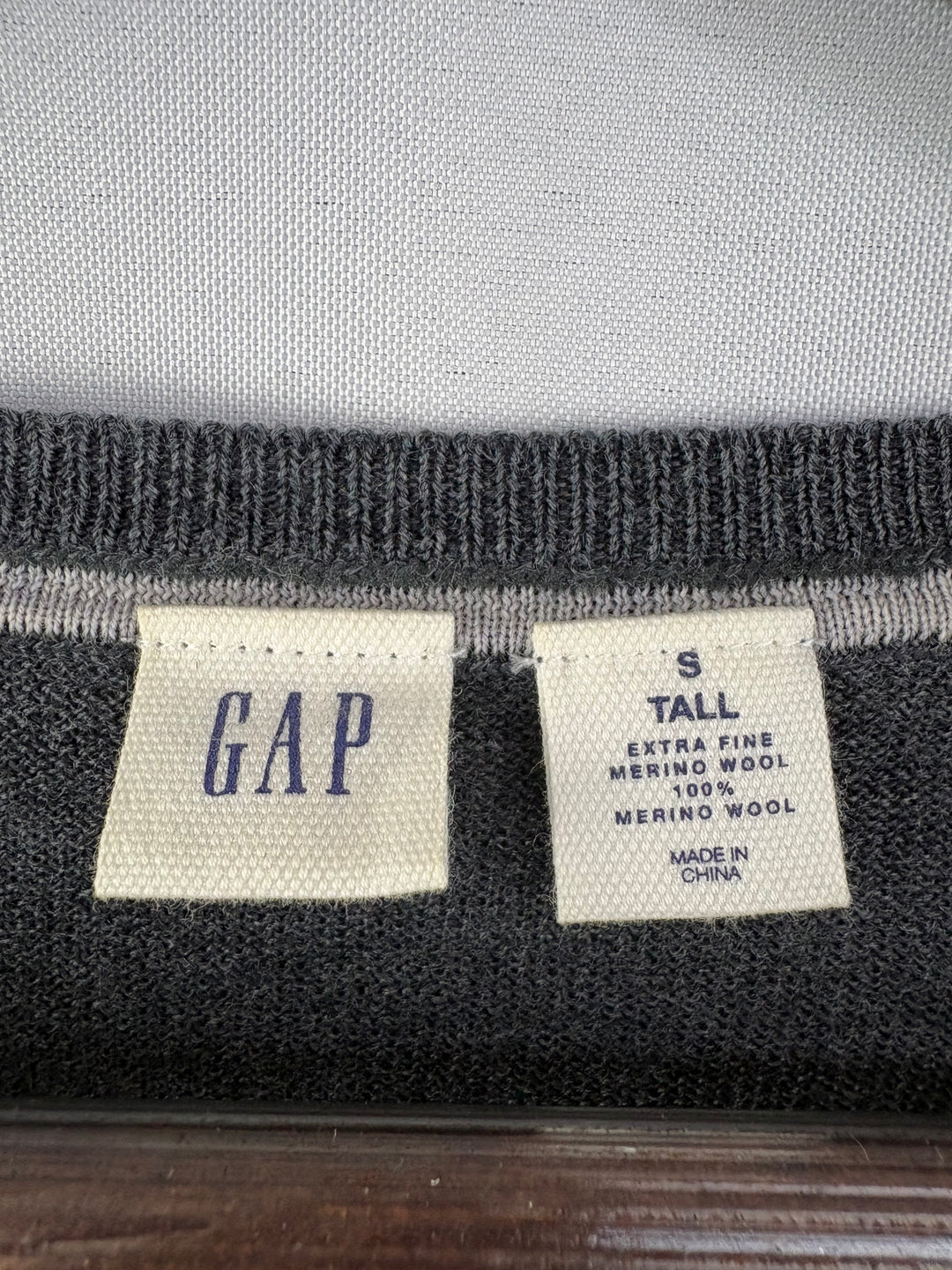 Women’s GAP Tall Small Dark Gray Crewneck Sweater