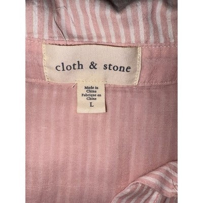 Women’s Cloth & Stone Size Large Pink & White Pinstriped Button Up Short Sleeve.