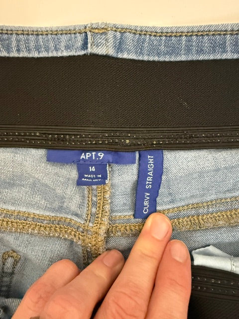 Apt. 9 Curvy Straight Jeans Light Wash Sz14 / 34