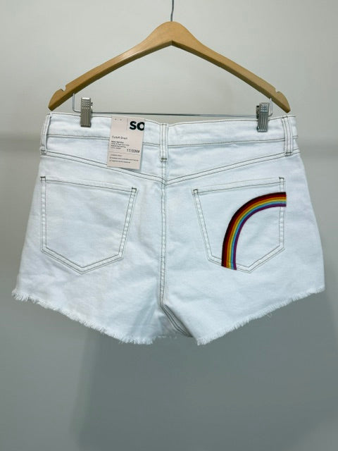 SO Cutoff Short Sz17/33W(White, Rainbow Pocket, NWT)