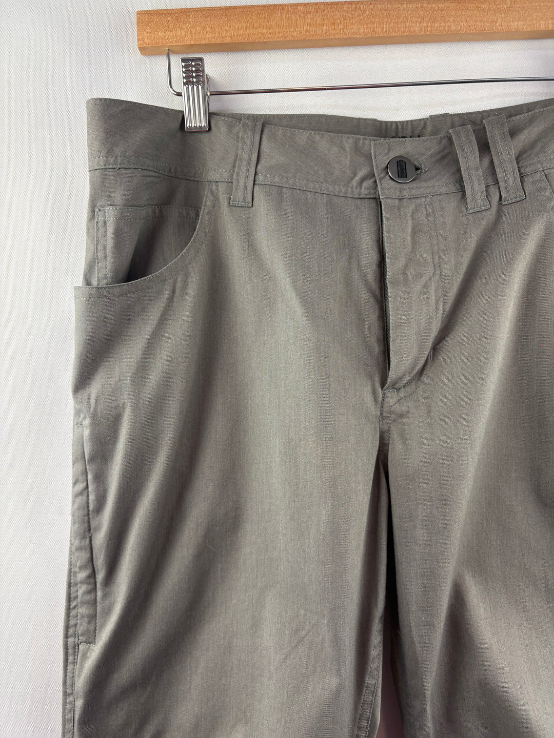 Men’s Nau Size 34 Gray Dress Pants
