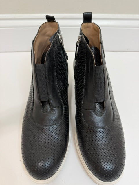 Linea Paolo Felicia Leather Wedge Booties – Black – Size 9.5 – NWOT