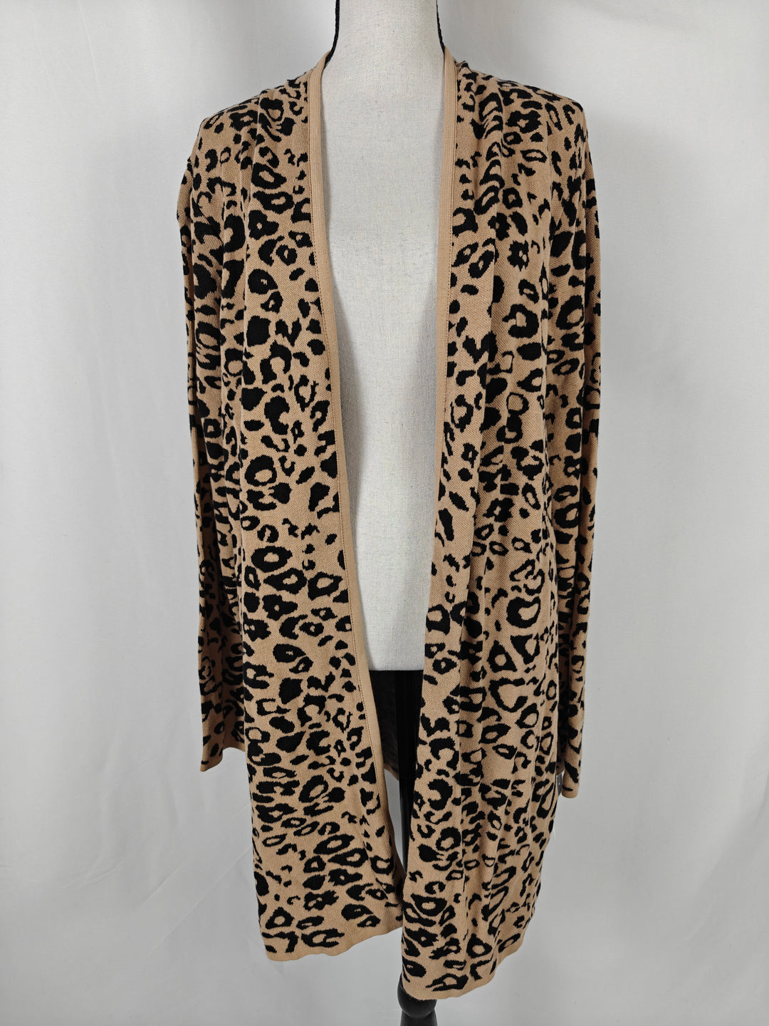 Women JM Collection Cardigan Tan Leopard XL
