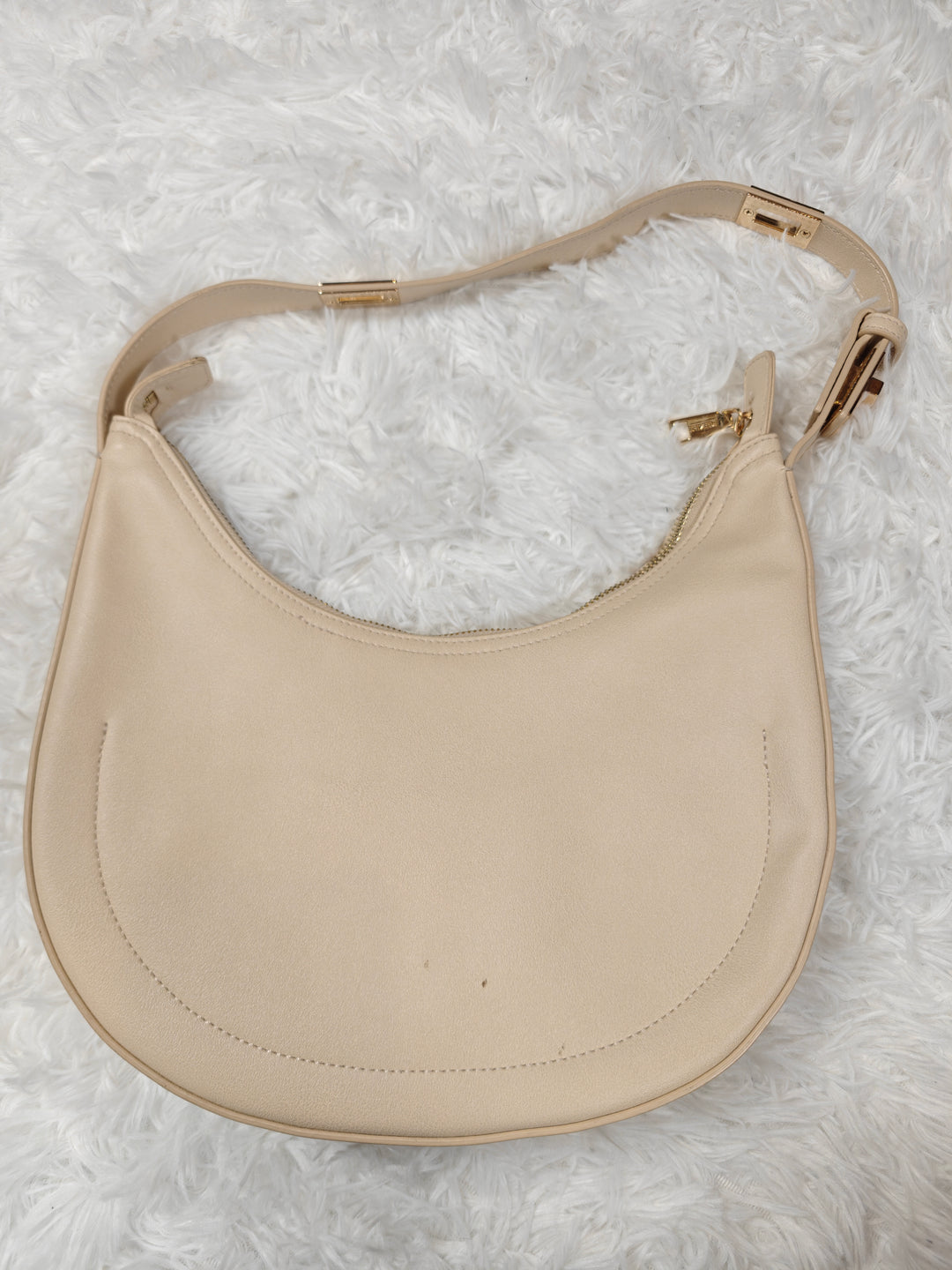 Womens Keyli Hobo Shoulder Bag Beige Gold Hardware
