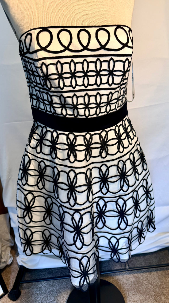Karen Miller Strapless Dress Ladies Size 8 (US)