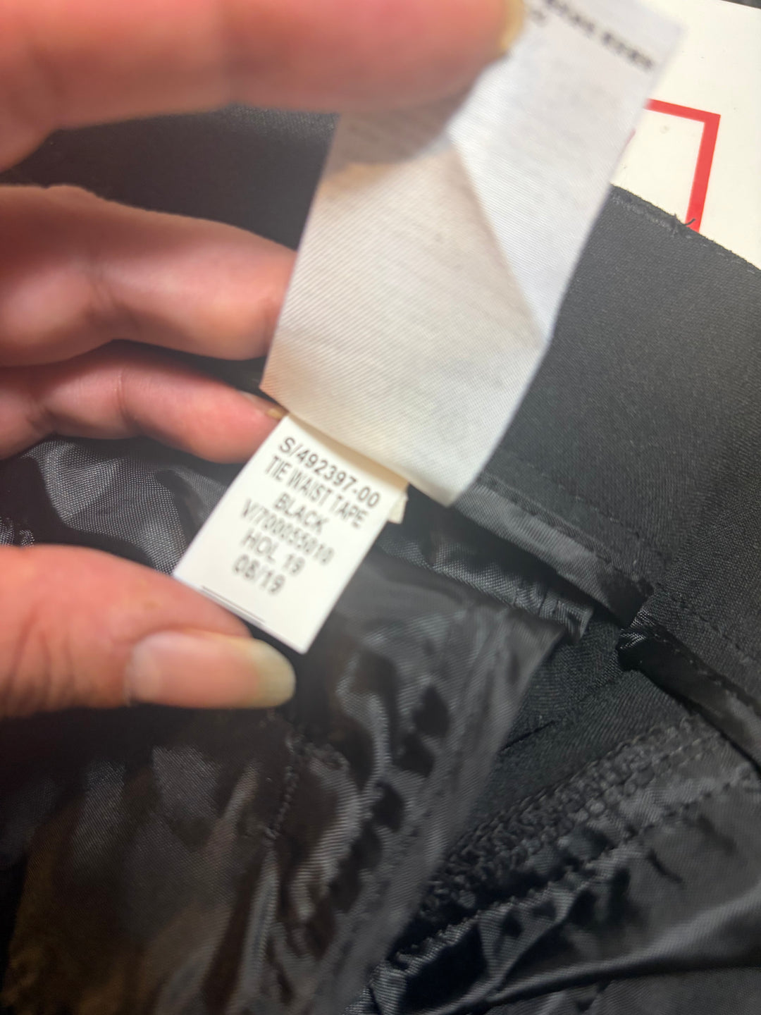 Banana Republic Black Tie Waist Cropped Tapered Pants Size 6 NWT Quiet Luxury