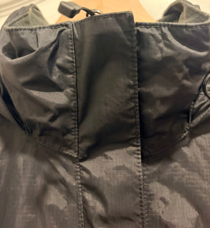 The North Face Women’s Black HyVent Hooded Rain Jacket Windbreaker Size M