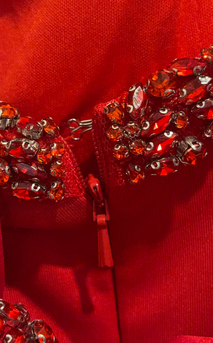 Ava Presley 29121 Red Satin Beaded Mermaid Prom Evening Gown Size 10 Bow Train