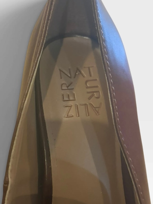 Naturalizer Womens Brown Platform Penny Loafers Chunky Heel Size 6M