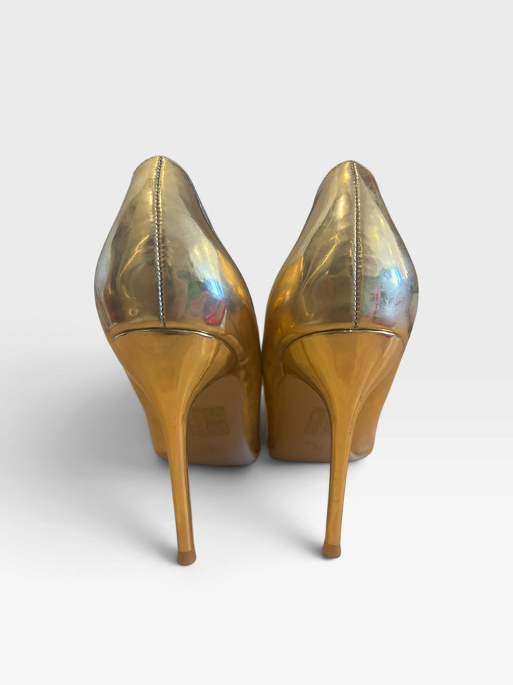 Elisabet Tang Gold Metallic Pointed Toe Stiletto Heels Size 6 Party Shoes