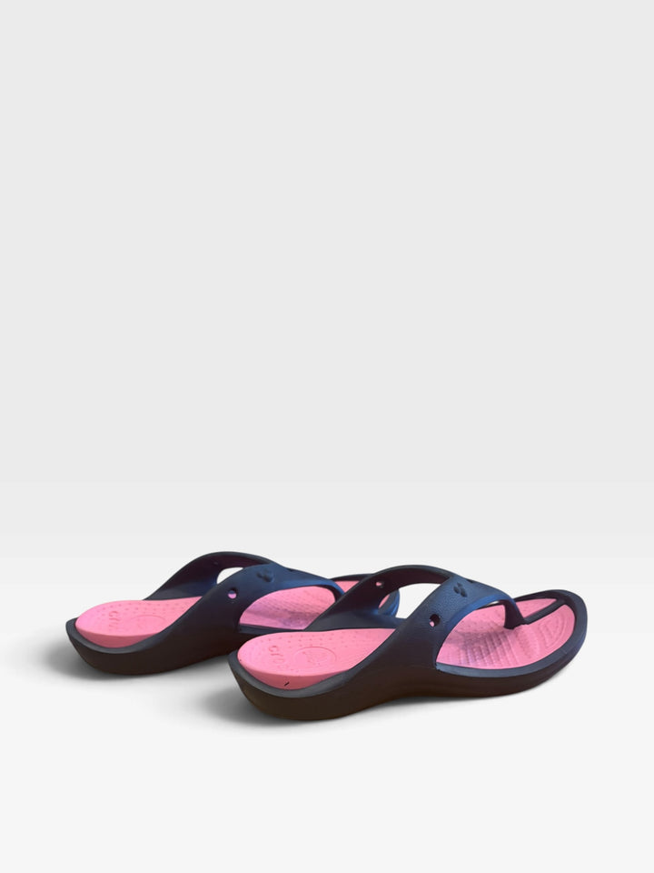 Crocs Navy Pink Chunky Flip Flops W6 Sporty Y2K Beach Pool Sandals NWOT