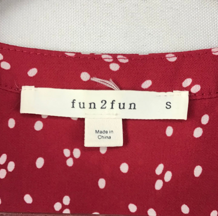 Women’s Fun 2 Fun Red V-Neck Sleeveless Blouse Size S
