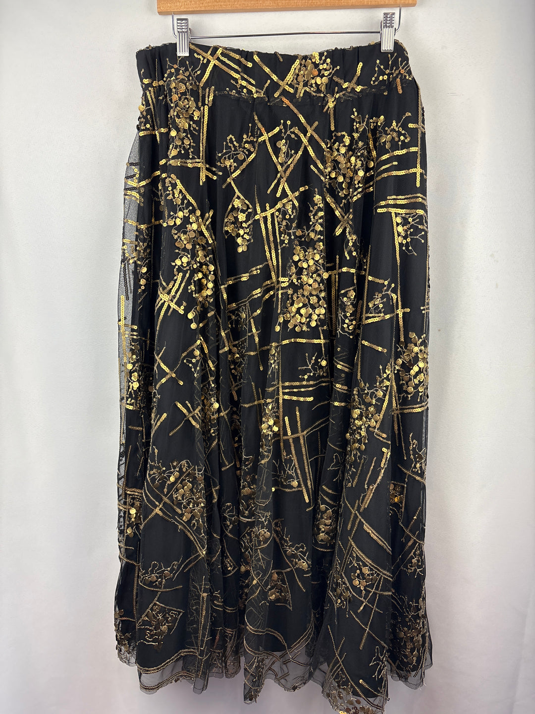 Women’s Making the Cut XXL Black Maxi Skirt w/ Gold Sequins