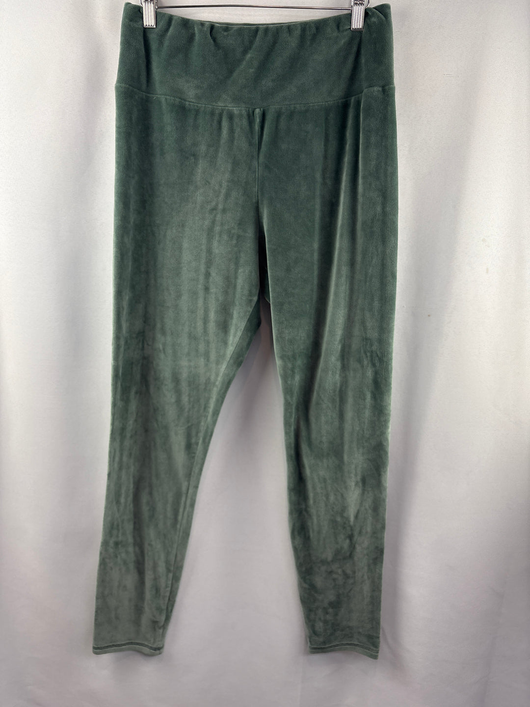 Women’s 32° Heat XL Sage Green Velour Leggings