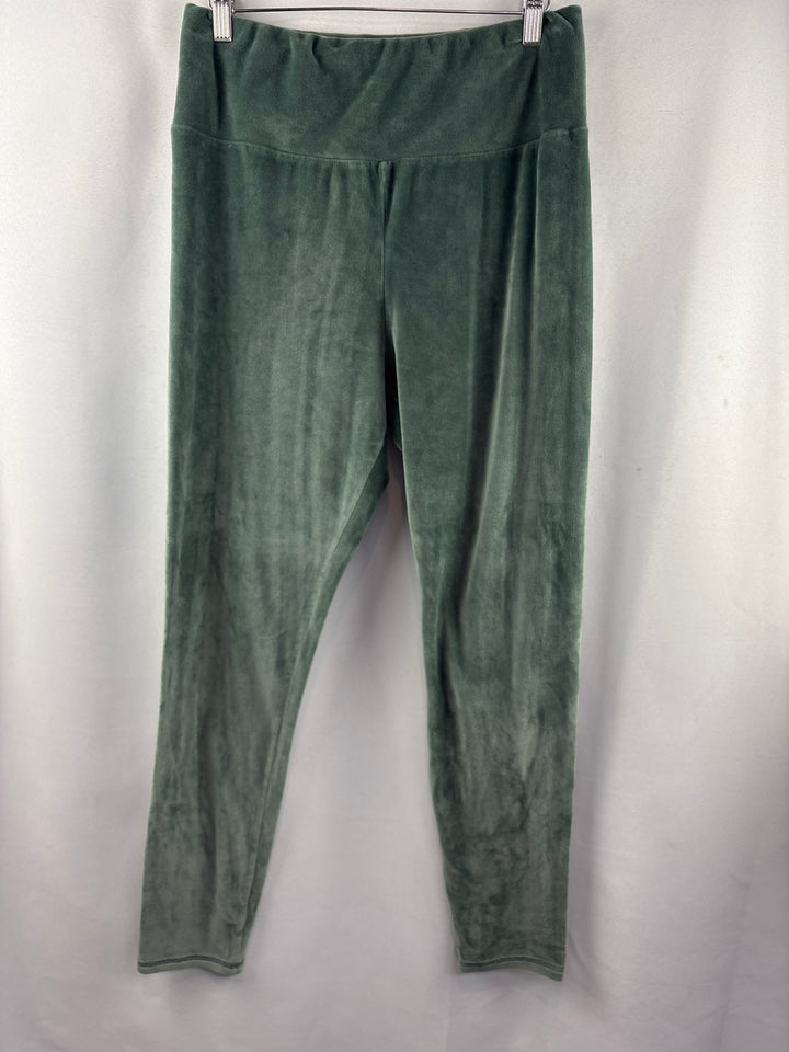 Women’s 32° Heat XL Sage Green Velour Leggings