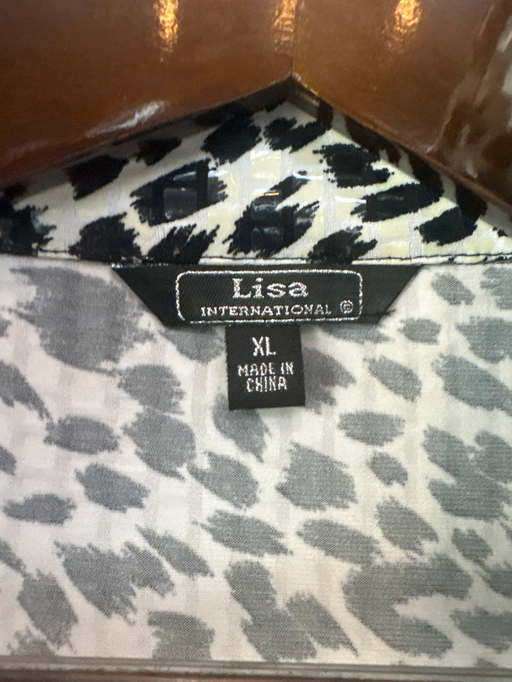 Women’s Lisa International XL White &amp; Black Patterned Jacket