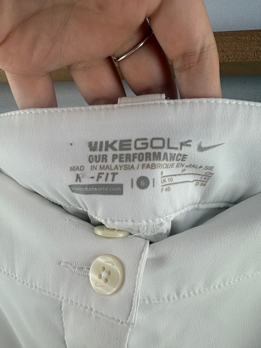 Women’s Nike Golf Size 6 White Skort