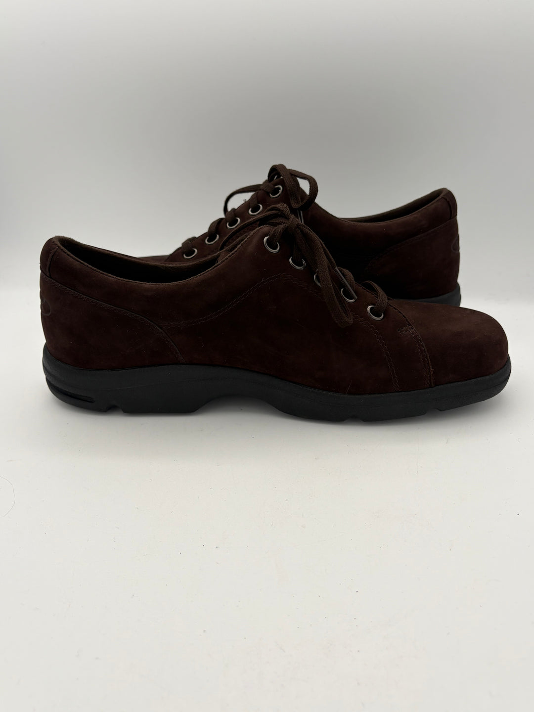Women’s Soul Sensation Size 8 Chocolate Brown Suede Sneakers