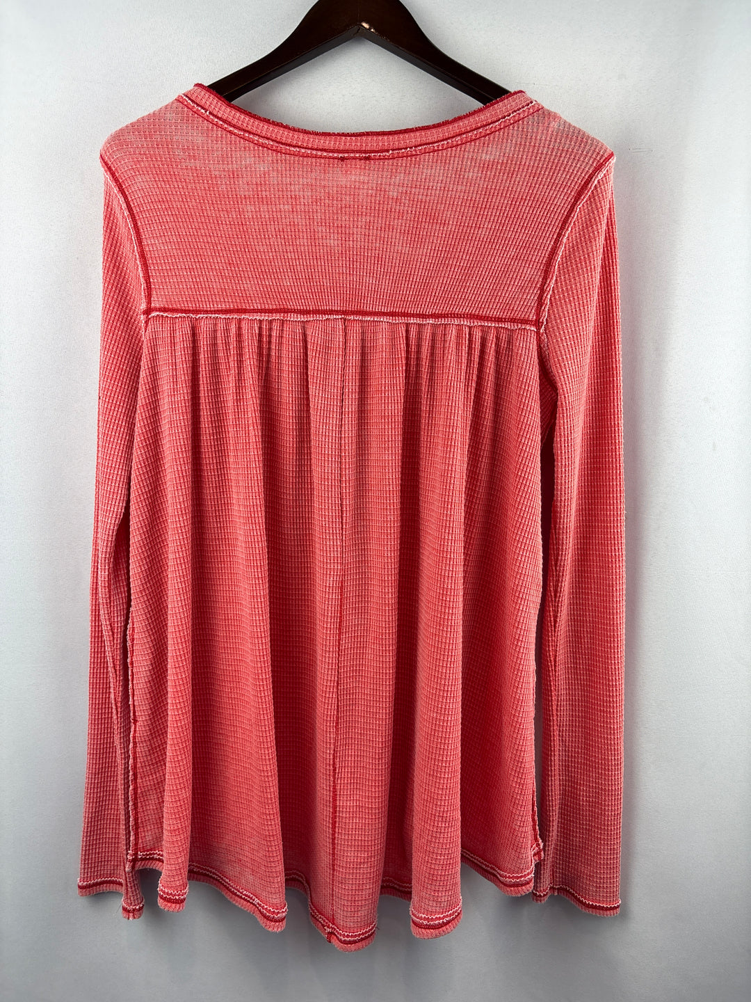 Women’s We the Free Large Faded Orange Henley Top