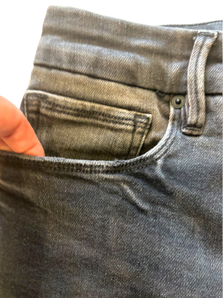 Good American Good Classic Black Jeans Size 10/30 High Rise Raw Hem Goth Stretch Denim