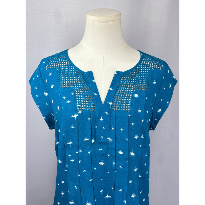 Daniel Rainn Womens PS Blue Dandelion Print Top With Lace Accents