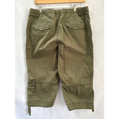 Eddie Bauer Mens Olive Cargo Capri Pants Size M Cotton Blend Casual