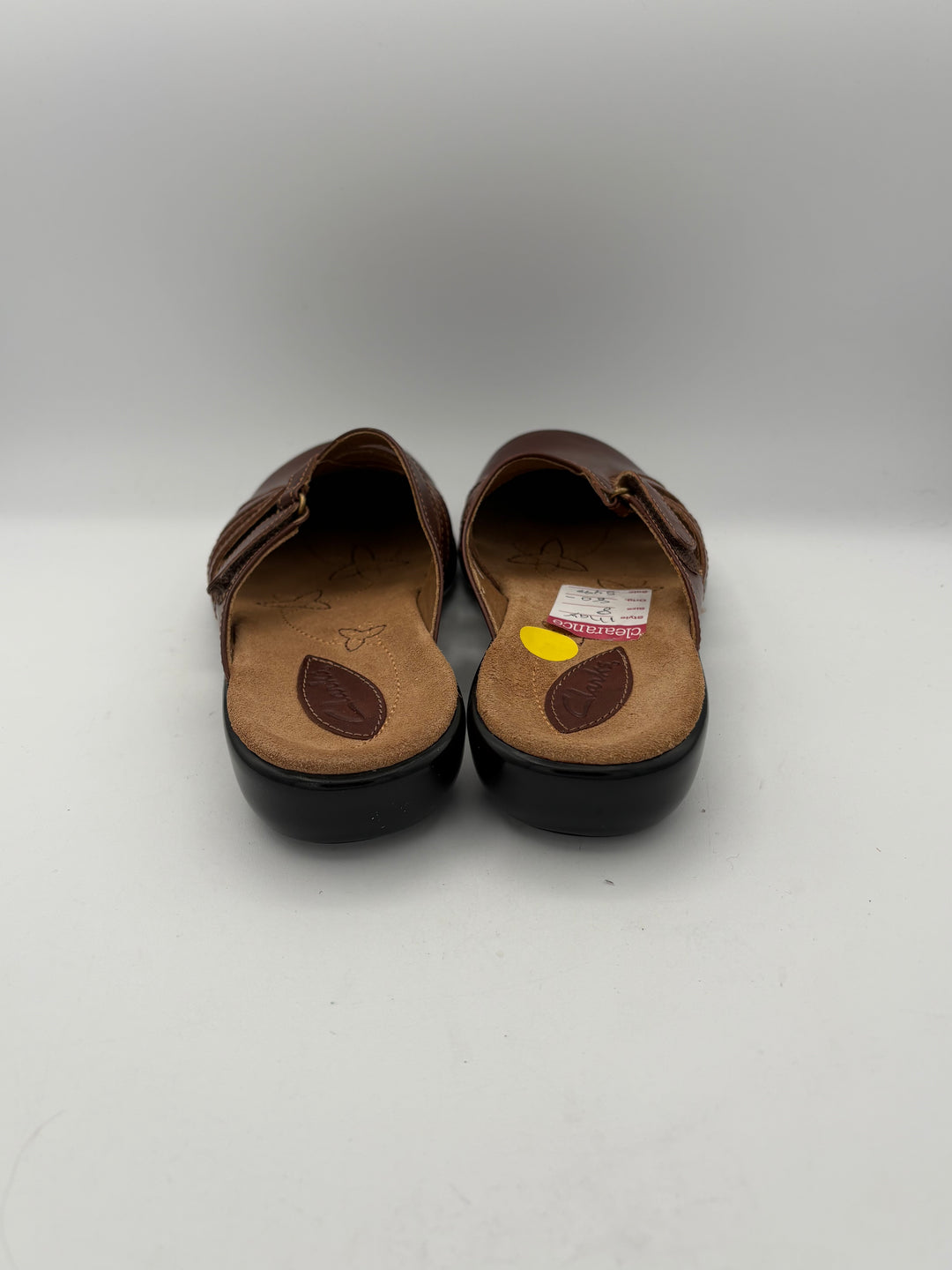 Women’s Clark’s Size 8 Brown Leather Slip-On Sandals