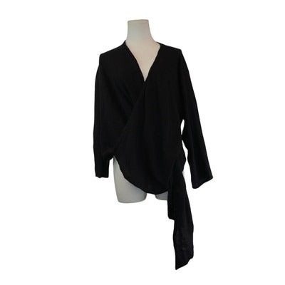 Women’s Oh My Gauze! Size 2X Black Wrap Long Sleeve Shirt.