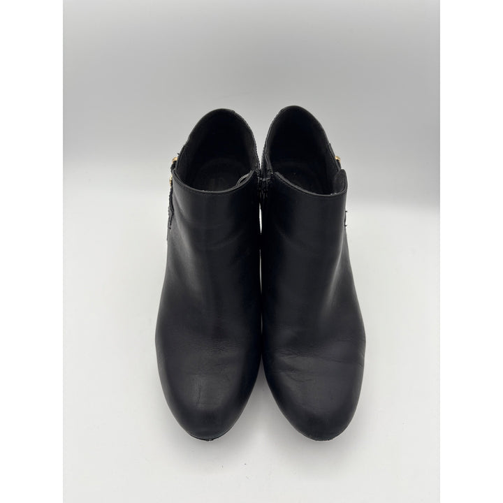 Clarks Womens Black Leather Ankle Booties Size 7 With Buckle & Zip Closure