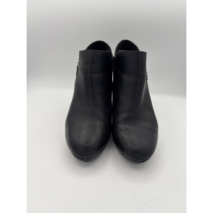 Clarks Womens Black Leather Ankle Booties Size 7 With Buckle & Zip Closure