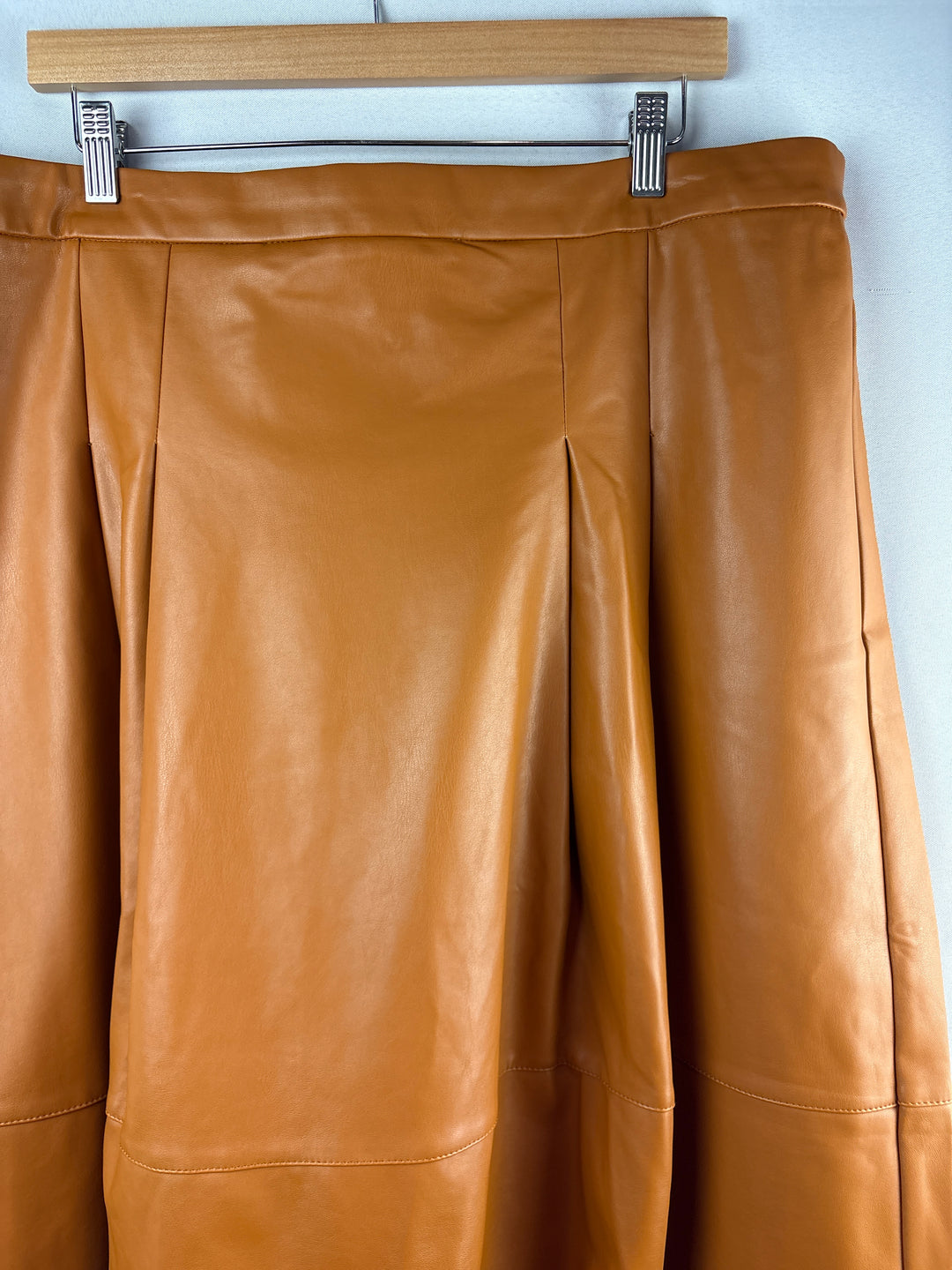 Women’s Eloquii Size 18 Latte Brown Faux Leather Midi Skirt