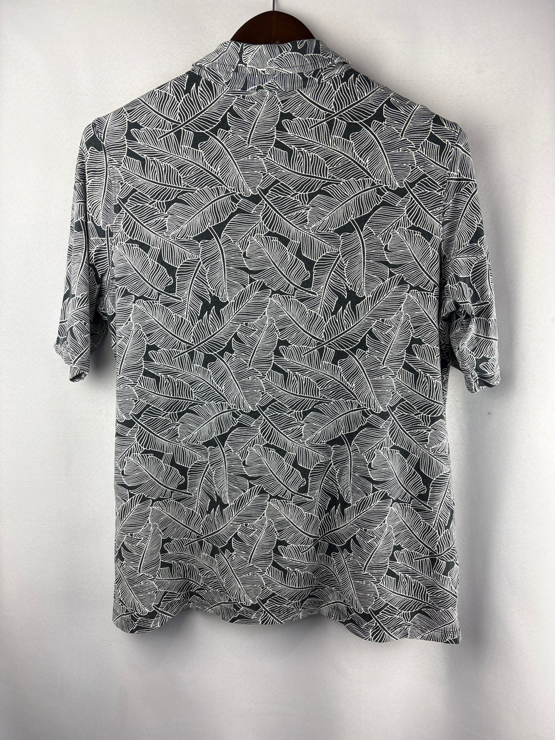 Women’s Lands’ End Large Black &amp; White Leaf Pattern Polo Shirt