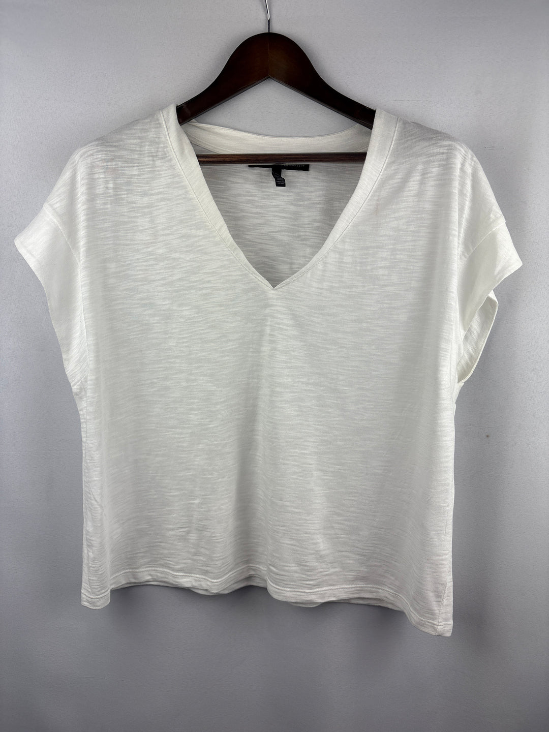 Women’s White House Black Market XL White T-Shirt