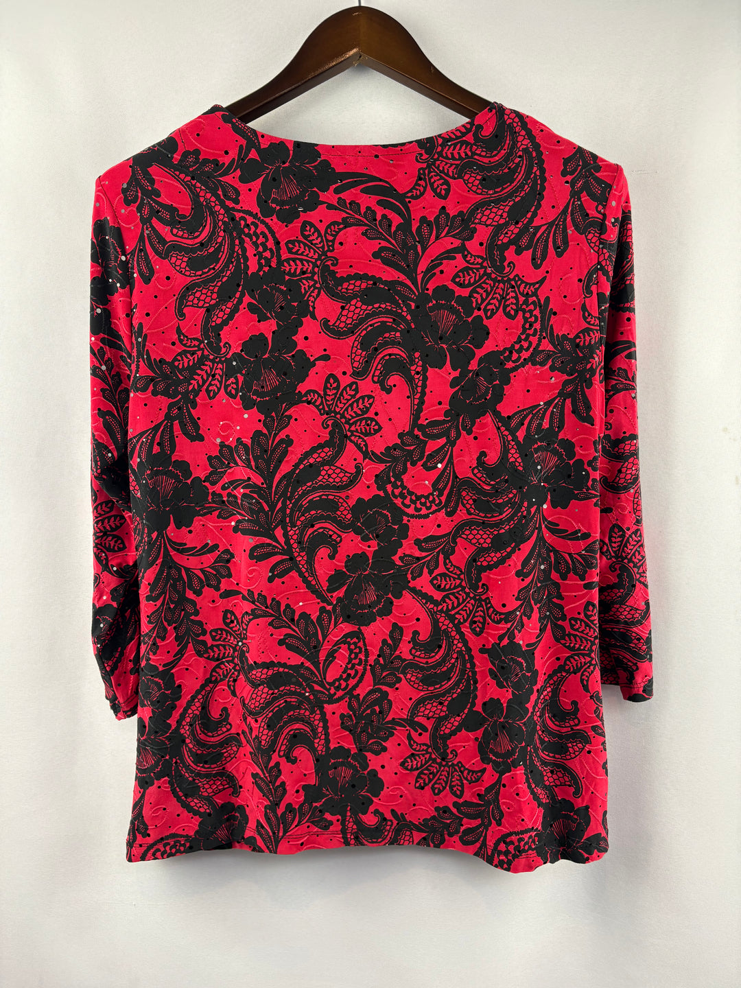 Women’s JM Collection Medium Black & Red Floral Blouse