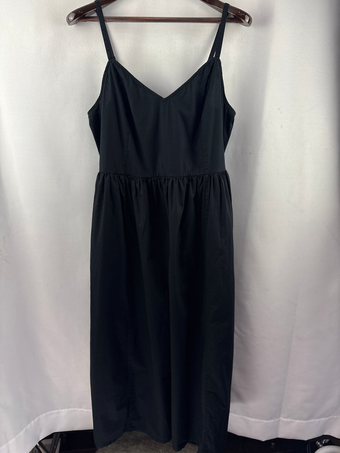 Women’s Old Navy XL Black Sleeveless Maxi Sundress