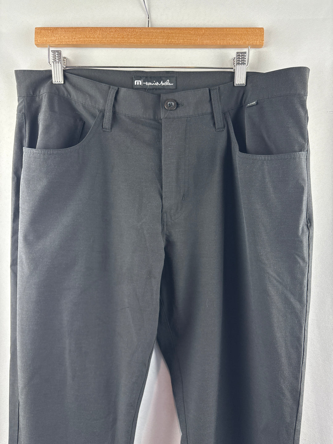 Men’s Travis Mathews Size 36 Black Golf Pants