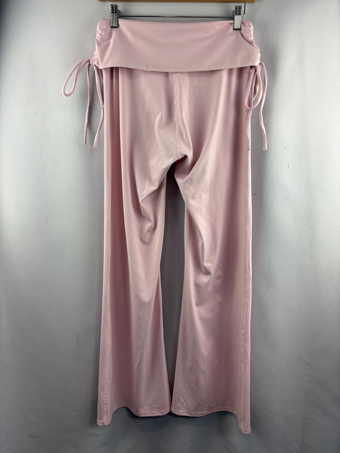 Women’s Halara Large Baby Pink Wide Leg Leggings