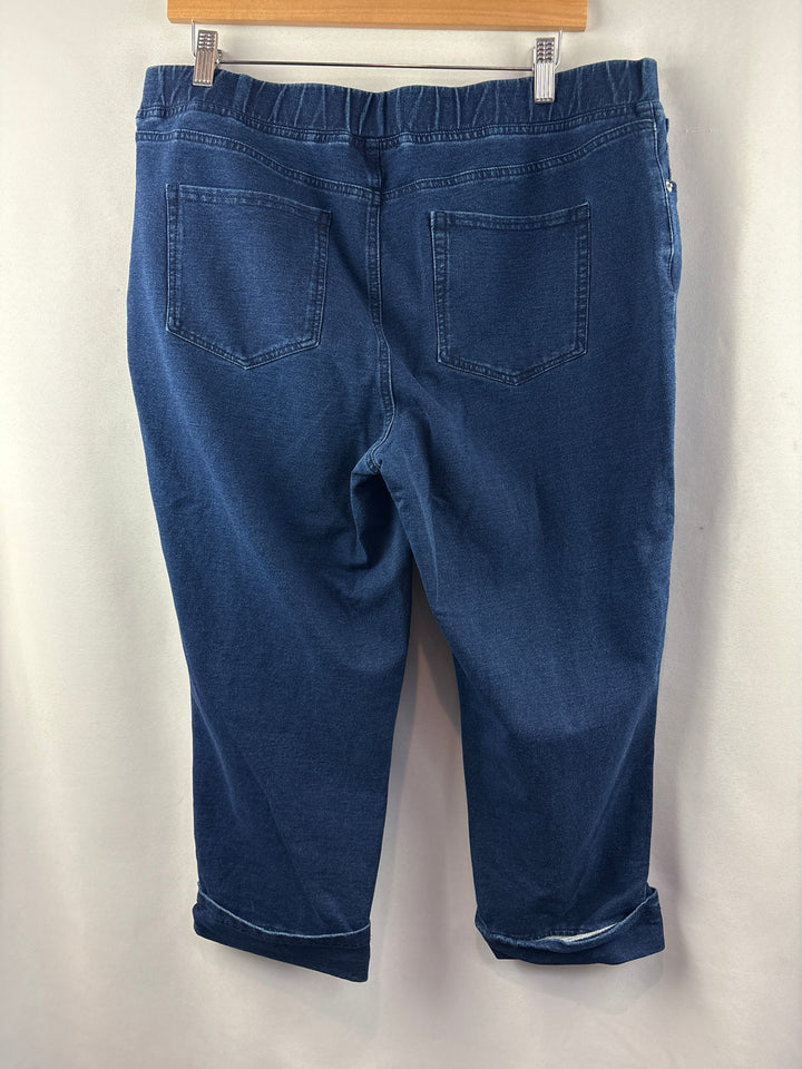 Women’s D&amp;Co Size 16 Dark Blue Capri Jeans
