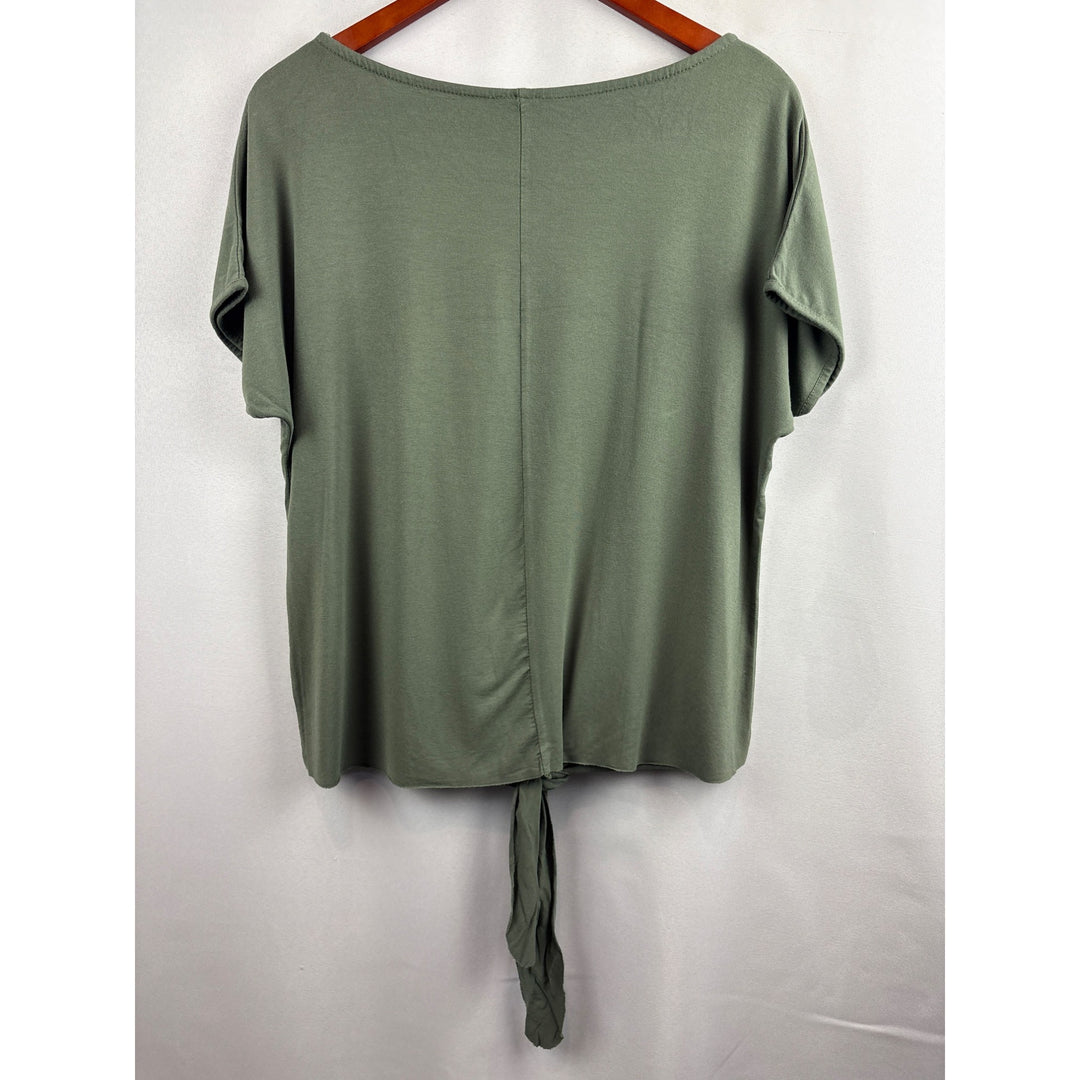 Women’s Mystyle Size 2 Army Green Short Sleeve Shirt with Tieknot