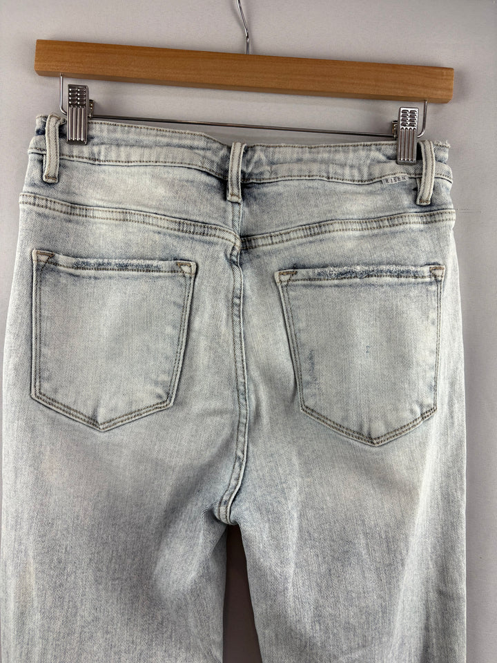 Women’s Risen Jeans Size 9/29 Acid Wash Distressed Flare Jeans
