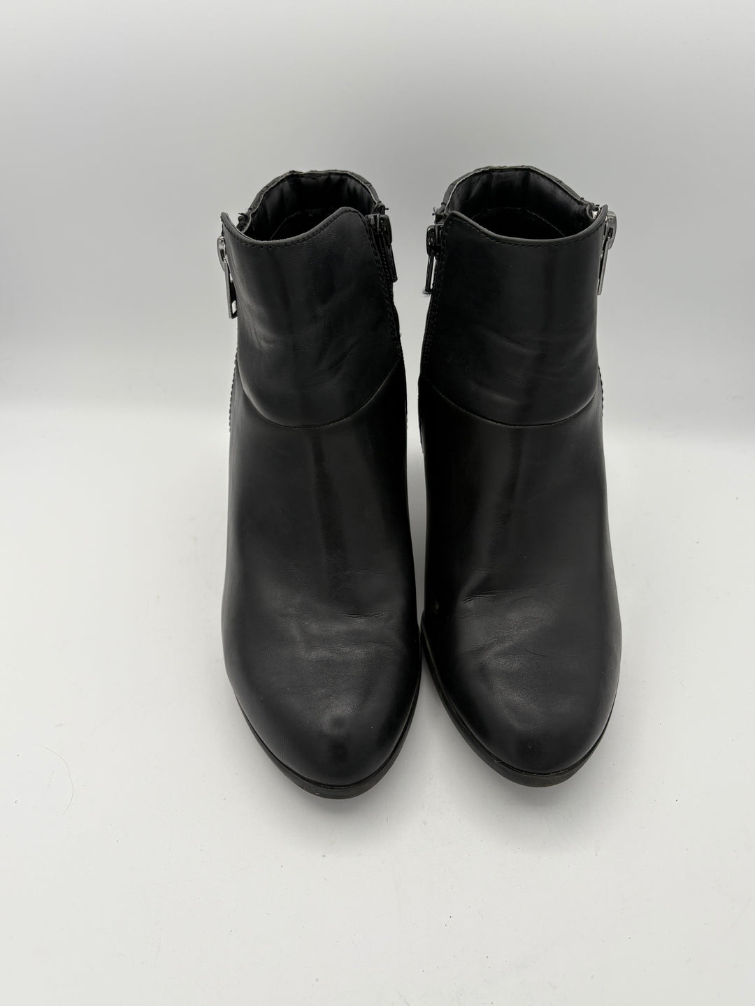 Women’s Laura Ashley Size 8 Black Leather Ankle Boots