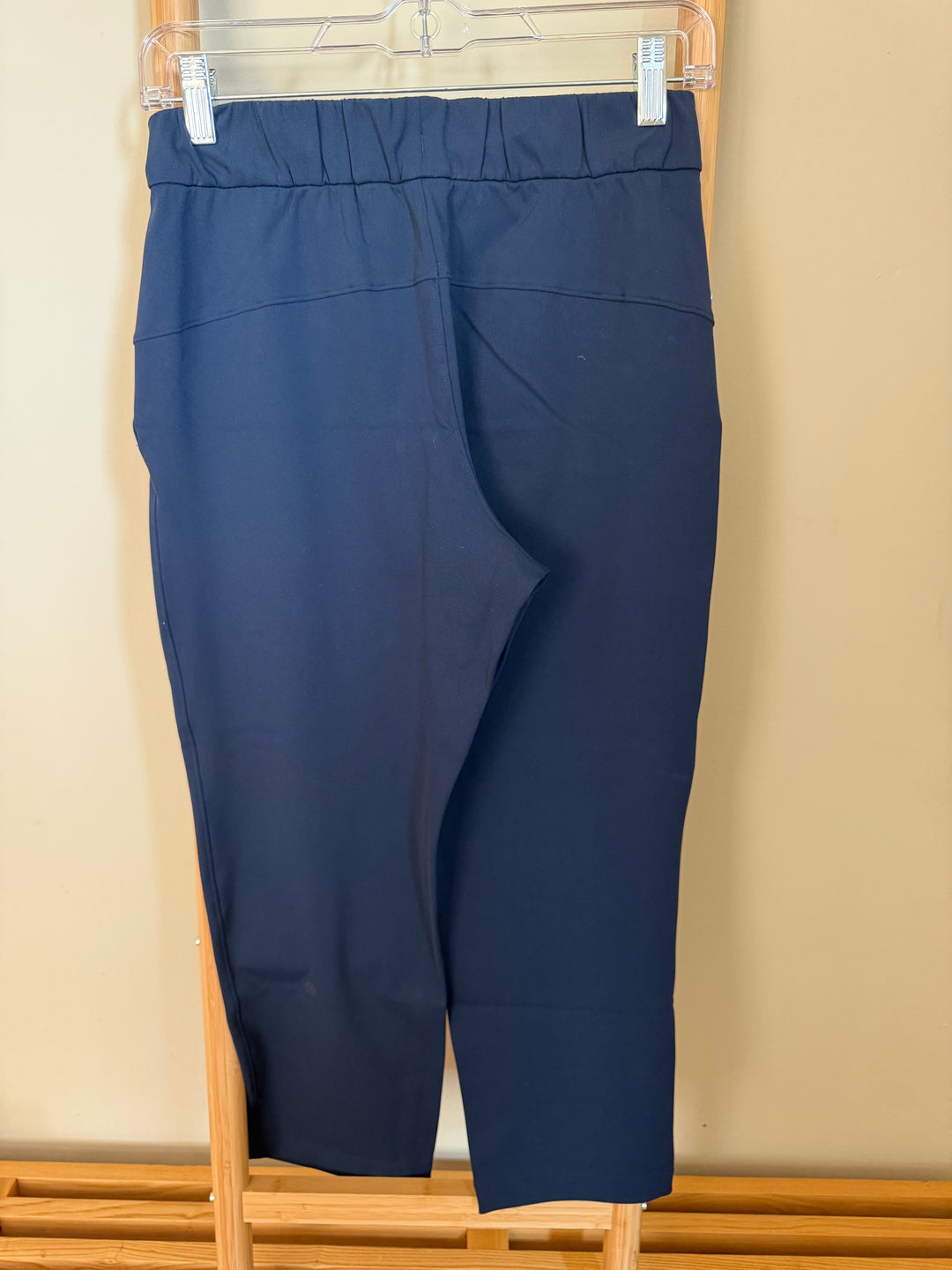 Lululemon Navy Drawstring Tapered Crop Pants