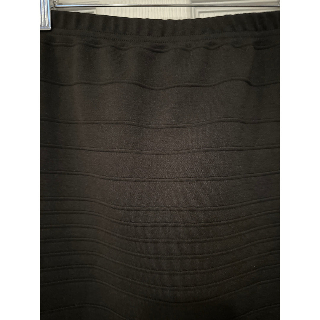 Margaret M Black Horizontally Ribbed Mini skirt Sz M