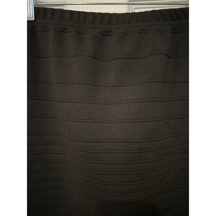 Margaret M Black Horizontally Ribbed Mini skirt Sz M