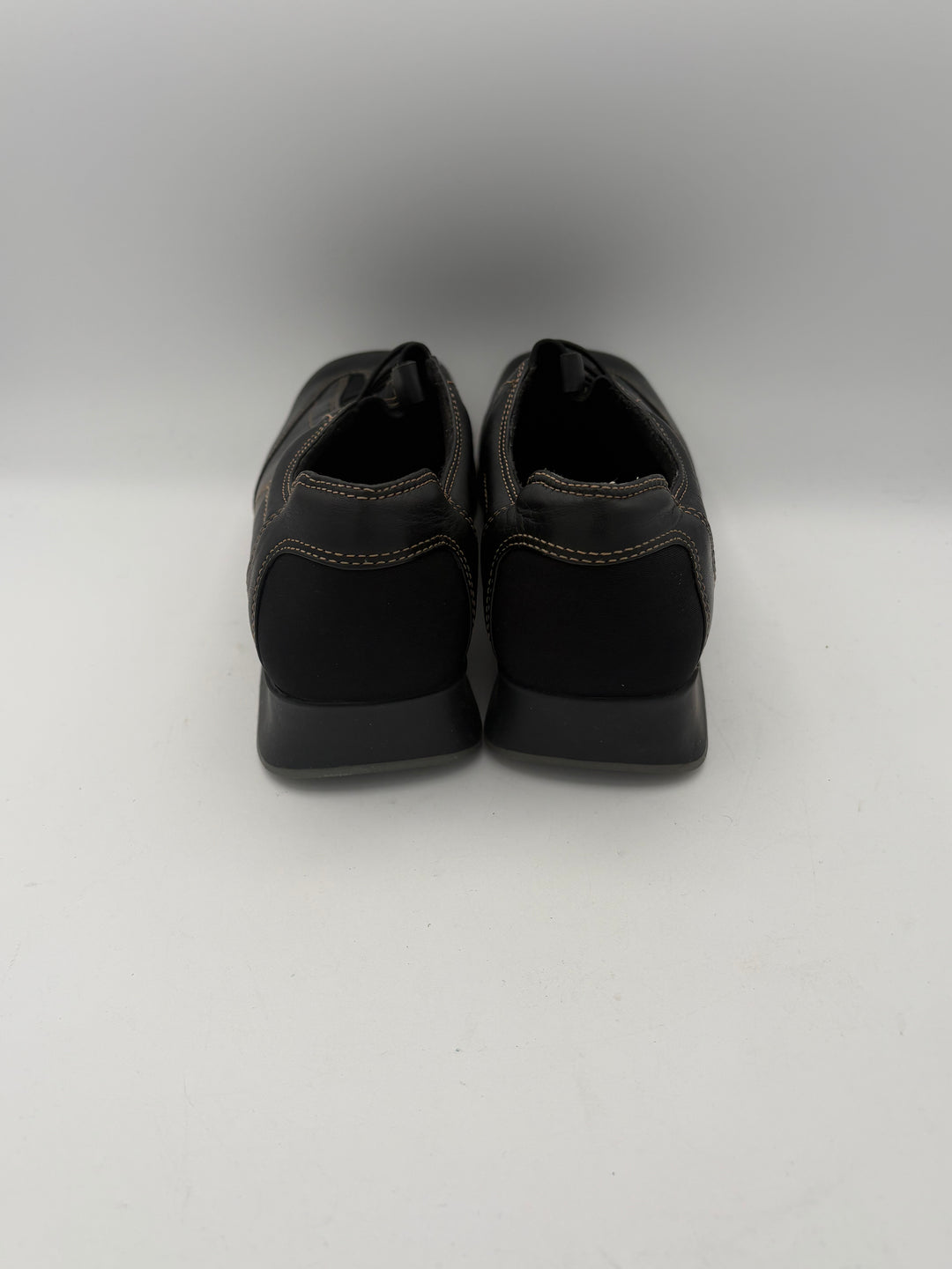 Women’s Naturalizer Size 8 Black Leather Slip On Mules