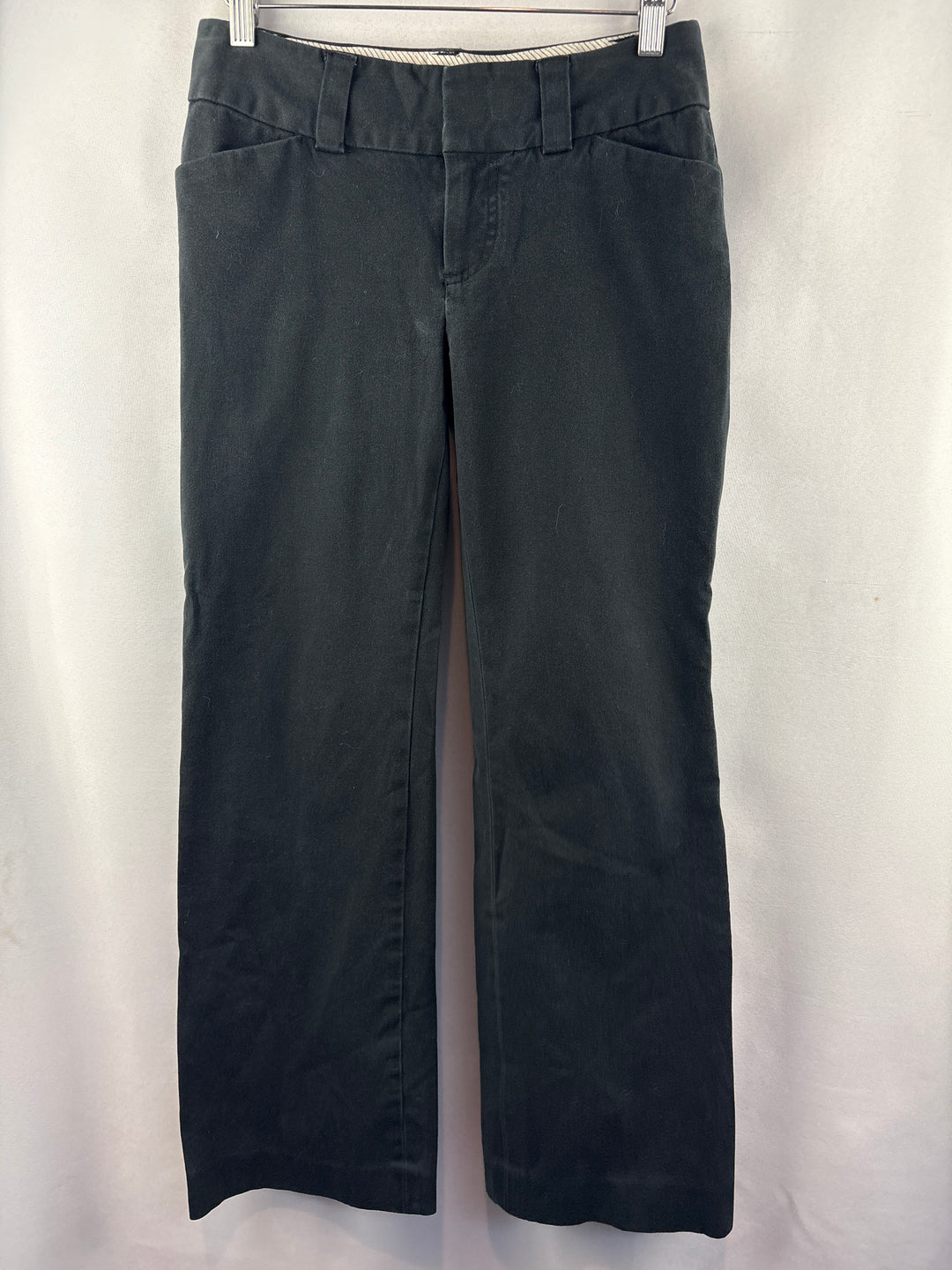 Women’s GAP Size 2 Low-Rise Black Flare Pants